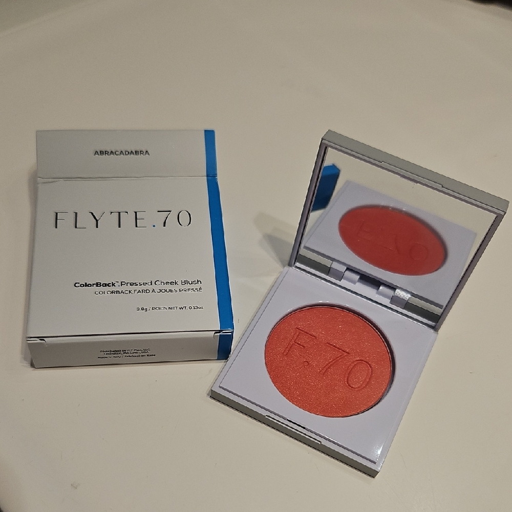 FLYTE.70 ColorBack Pressed Cheek Blush - ABRACADABRA